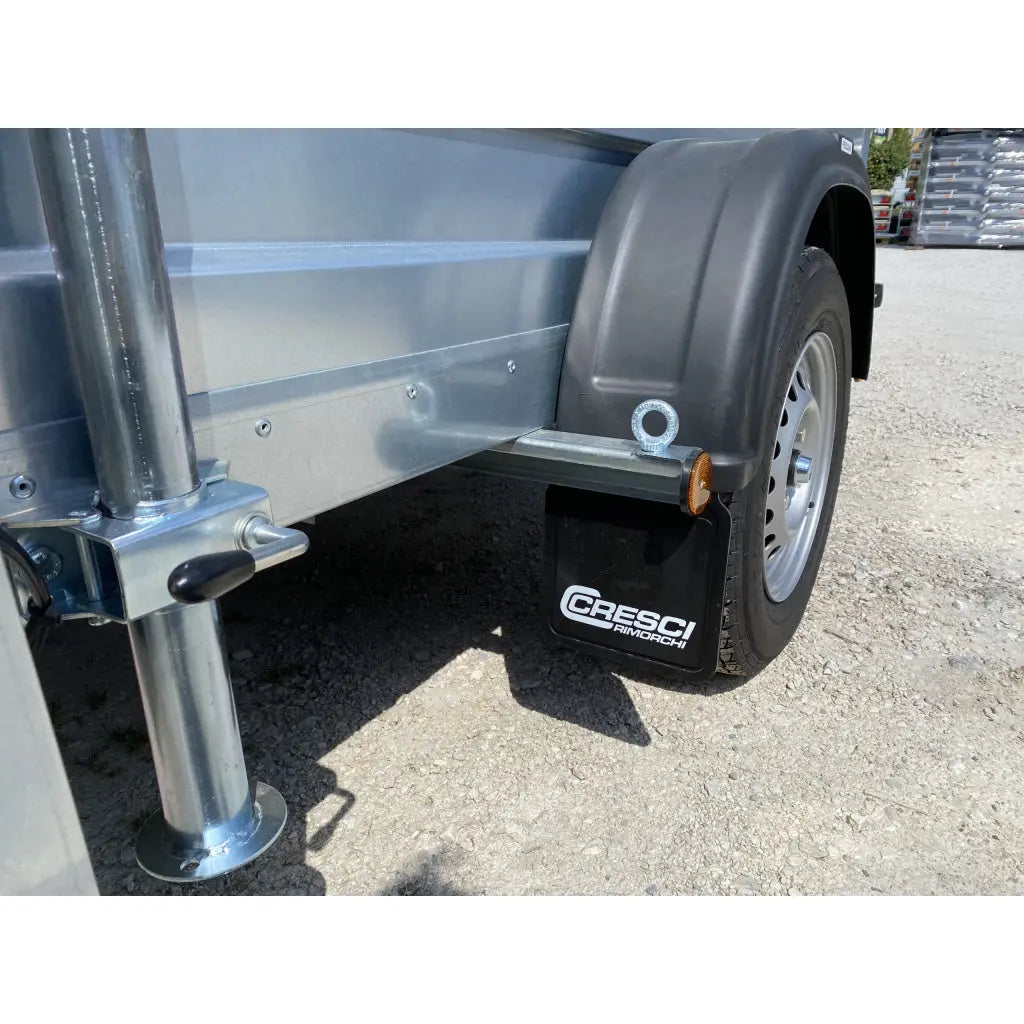 El Remolque Cresci Fourgon PT6F con frenado – Capacidad de 750 kg